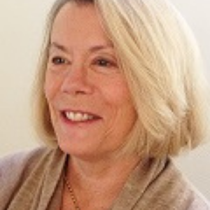 CREST-Advisory-Board-Elizabeth-Becker